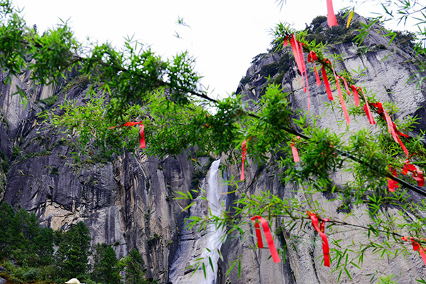 拉薩-林芝-巴松錯-南伊溝-大峽谷-篝火5晚6日