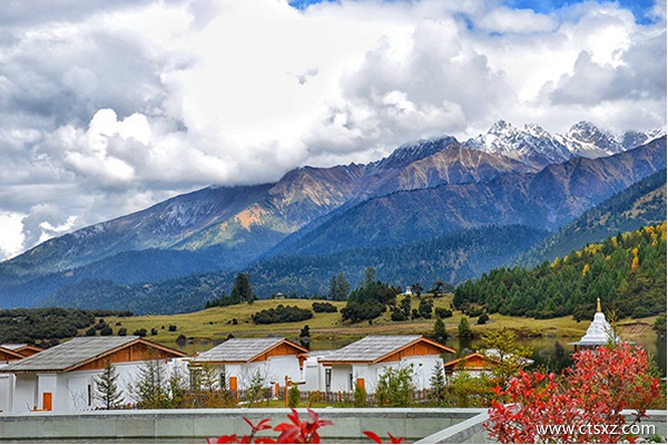 魯朗國(guó)際小鎮(zhèn)