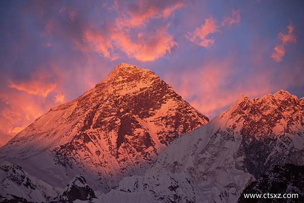 去珠穆朗瑪峰旅游的最佳季節(jié)